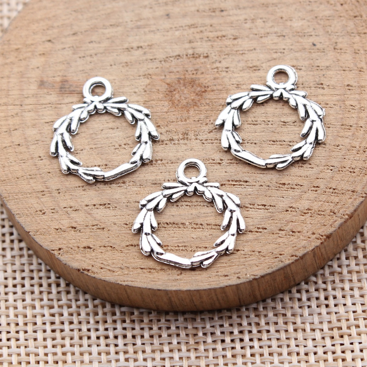 Jewelry Making Charms - 40pcs 18x16mm(0.71x0.63inch) Antique Silver Color Olive
