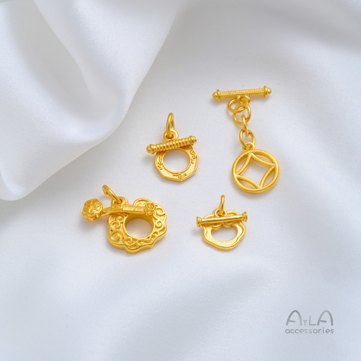 Brass 24K Gold Plated RuYi Clo - Toggle Clasp Gold 评论和价格